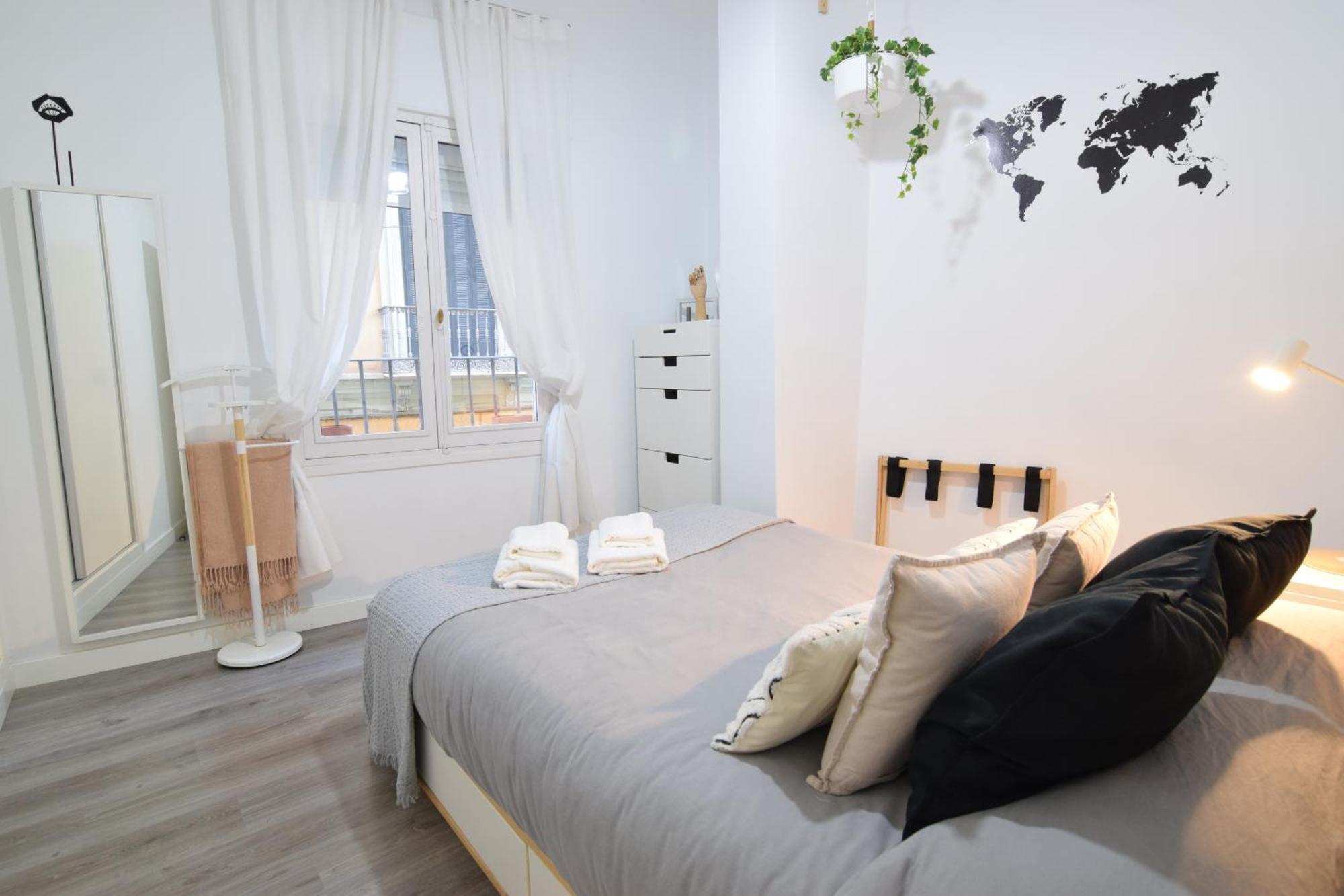 Apartamento Atarazanas Malaga Centro Historico Buitenkant foto