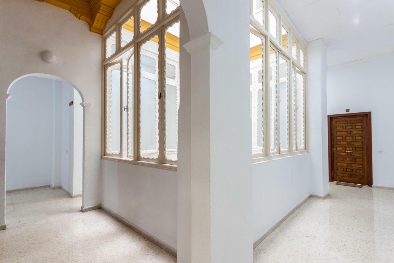 Apartamento Atarazanas Malaga Centro Historico Buitenkant foto