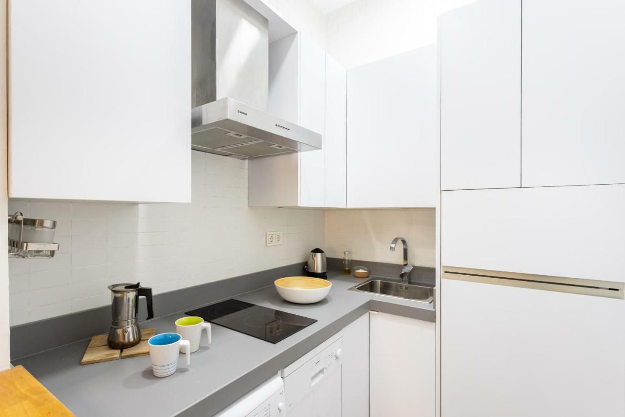 Apartamento Atarazanas Malaga Centro Historico Buitenkant foto