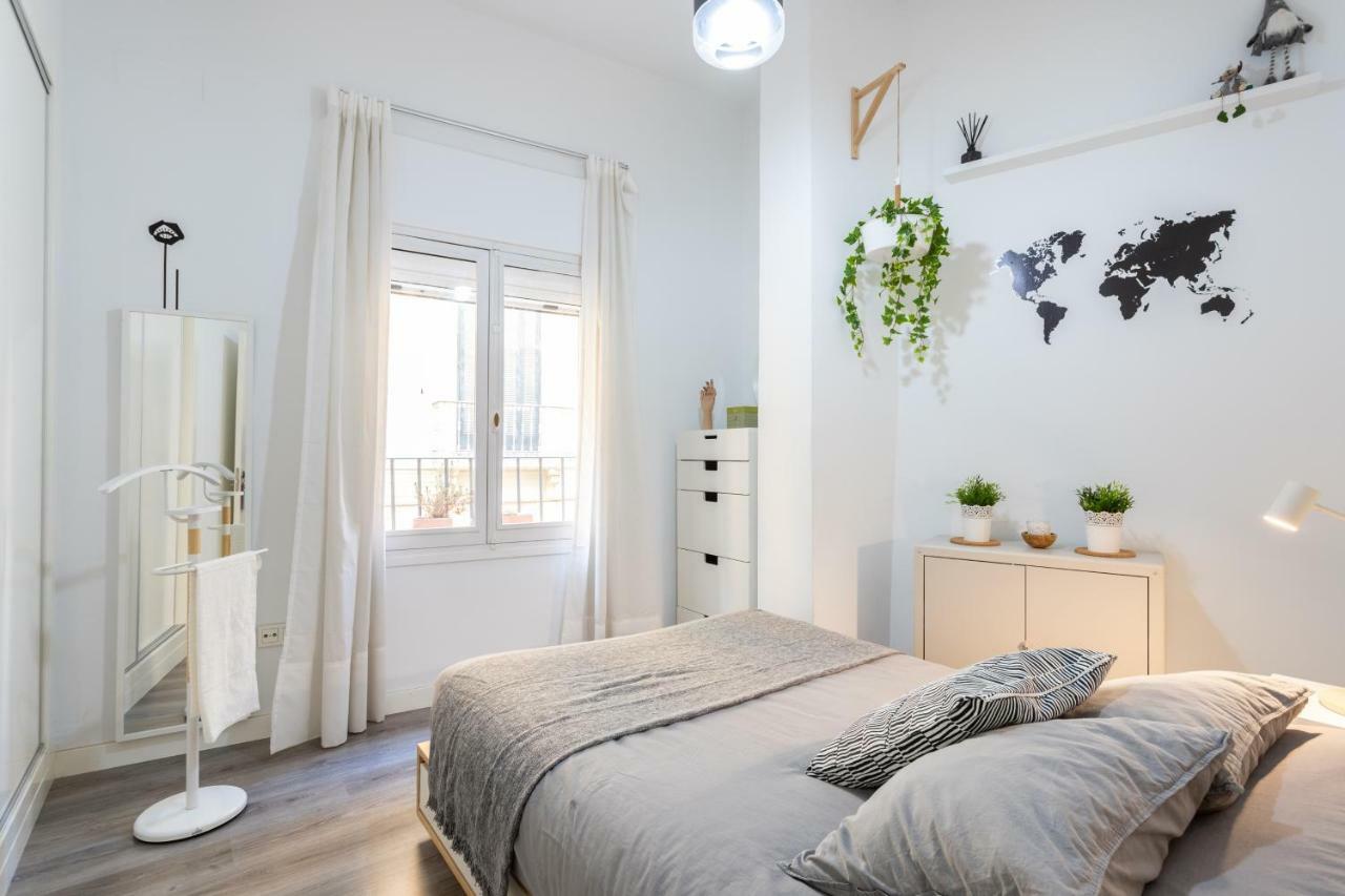 Apartamento Atarazanas Malaga Centro Historico Buitenkant foto